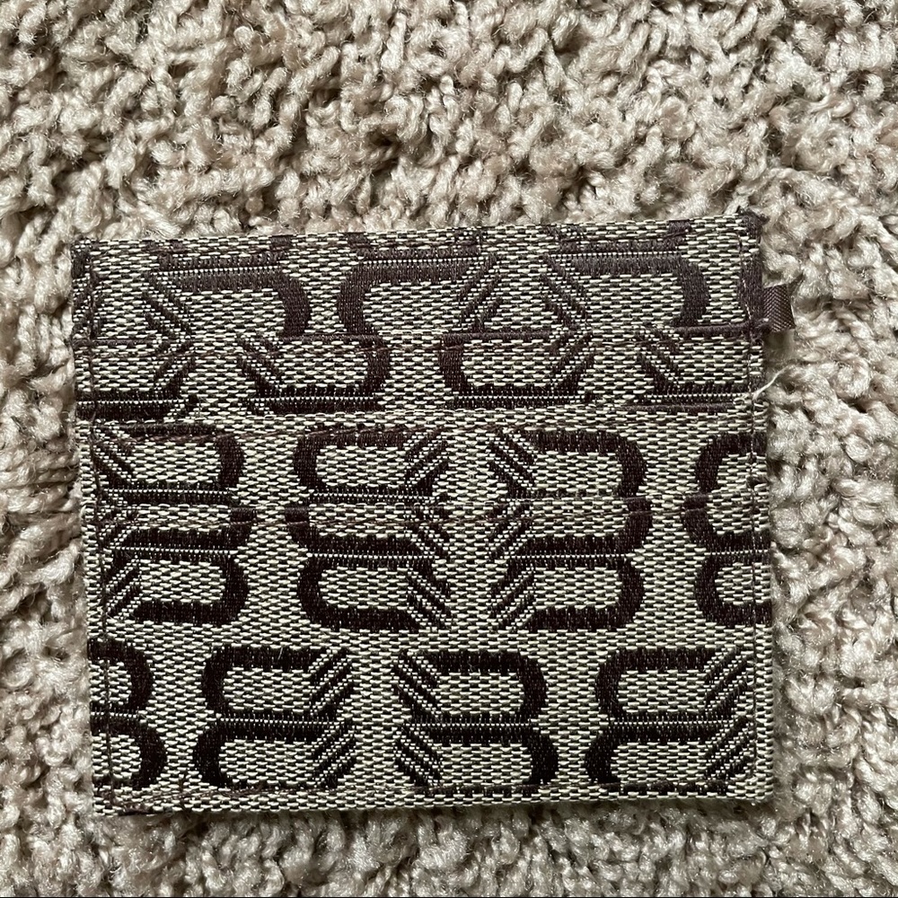 Small Handbag - Picture 2 of 7